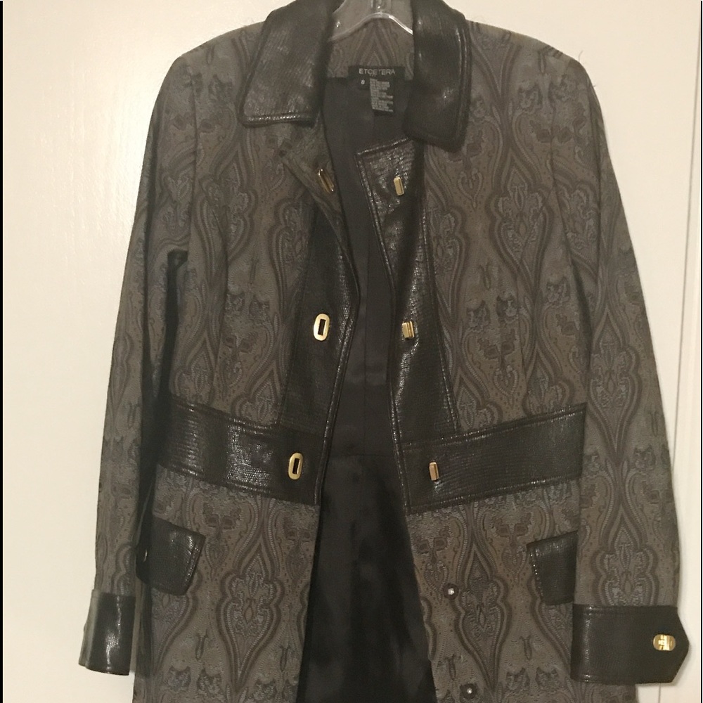 Brown Multi\Paisley Print/Faux Leather Trim coat